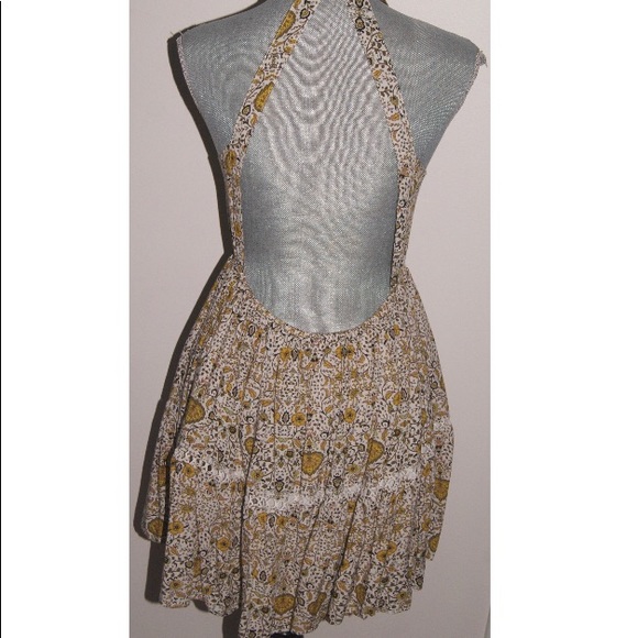 Halter dress. - Picture 2 of 8